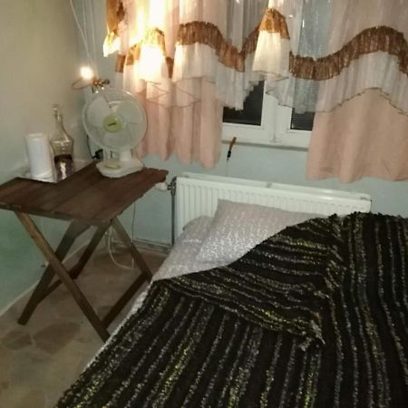 Room In Studio - Studio Nearby Central Station Antwerpen Ngoại thất bức ảnh
